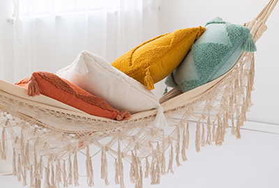 灯芯绒流苏抱枕